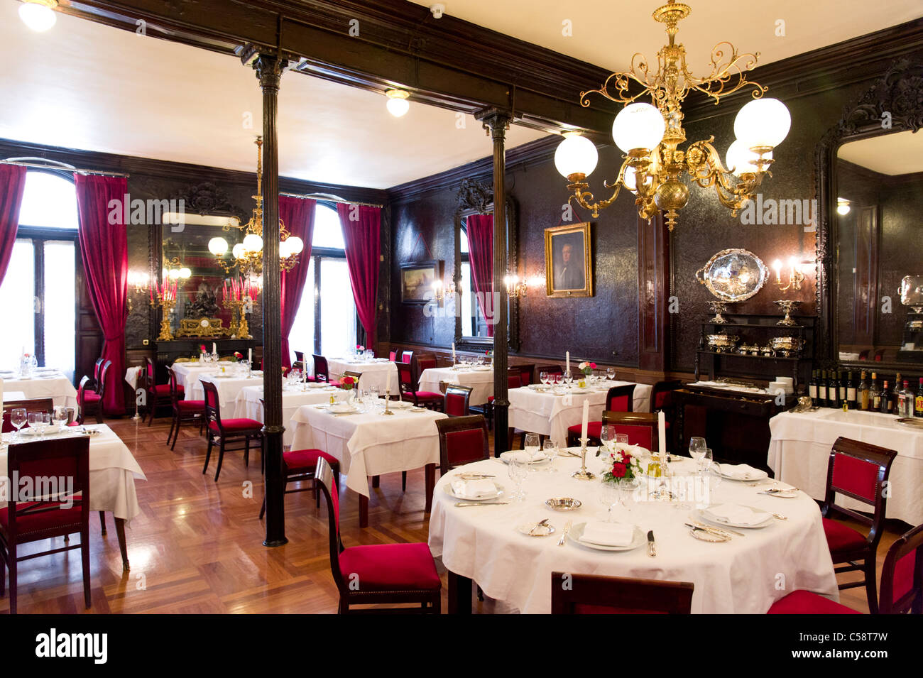 Lhardy Restaurant in der Nähe von Sol, Madrid, Spanien Stockfoto