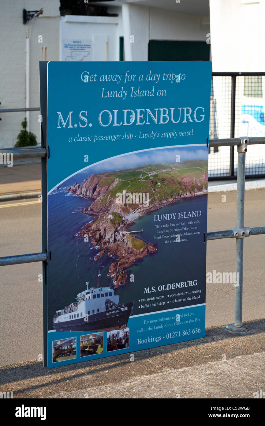 Board Werbung Tagesausflüge nach Lundy Island an Bord der M.S. Oldenburg, Bideford, Devon, England UK im März Stockfoto