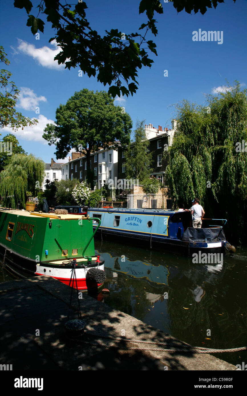 Hausboote auf dem Regent Canal in Primrose Hill, London, UK Stockfoto
