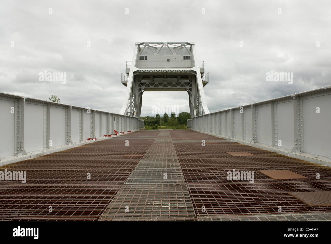 Original Pegasus Brücke auf dem Gelände des Memorial Pegasus in Benouville, Normandie, Frankreich Stockfoto