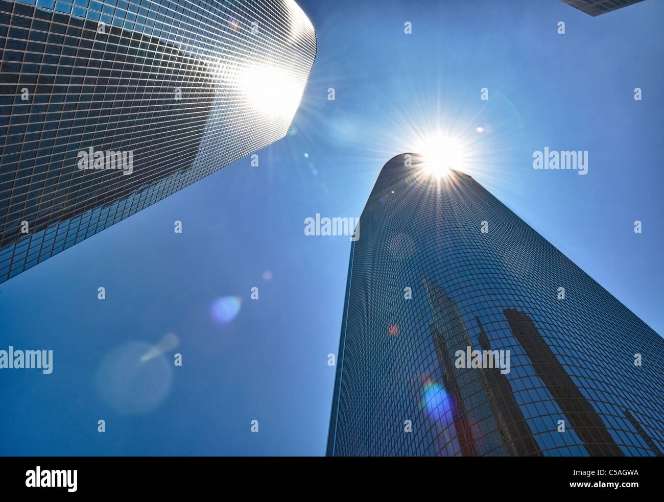 Die Innenstadt von Los Angeles Sky Scrapper mit einem Sonne-Aufflackern. Stockfoto