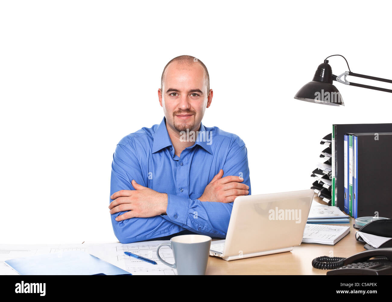 Porträt des kaukasischen Mann im Büro Stockfoto