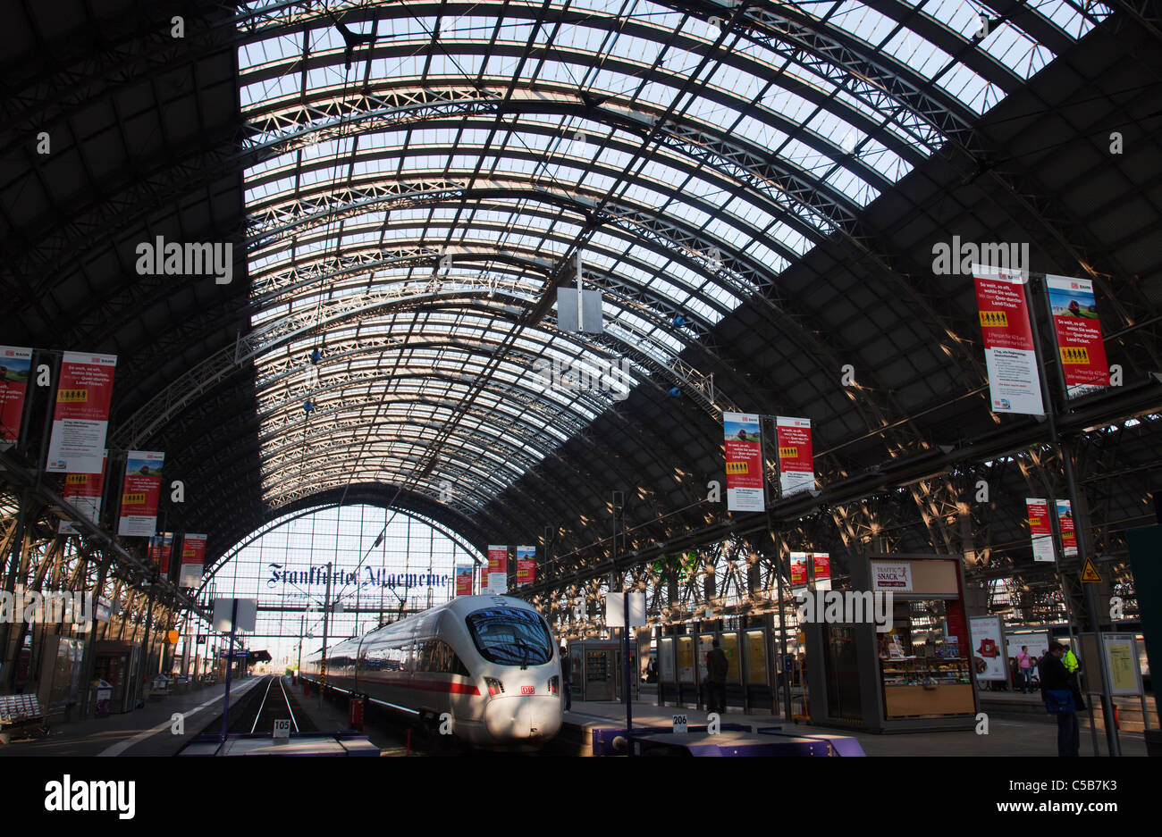 Bahnhof Frankfurt Haubtbahnhof Stockfoto