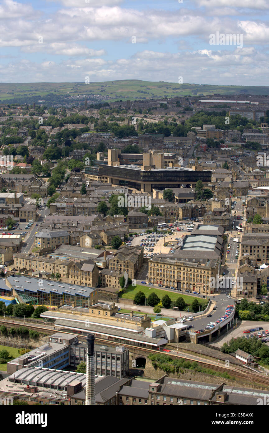 West Yorkshire Stadt Halifax gesehen von Beacon Hill mit Blick auf das Stadtzentrum Stockfoto