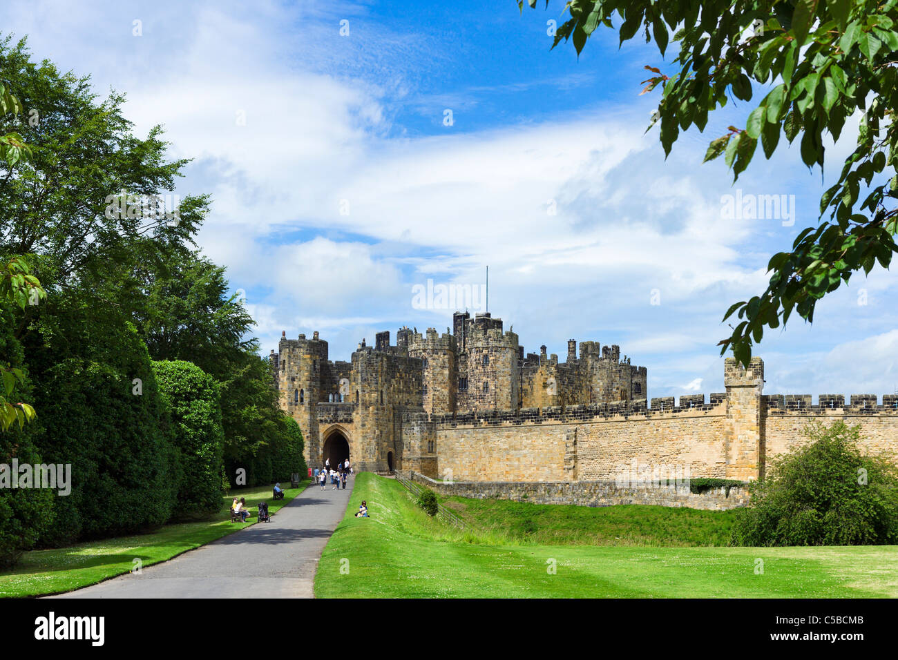 Alnwick Castle (dient als Speicherort für Hogwarts-Schule in den Harry-Potter-Filme), Alnwick, Northumberland, North East England, UK Stockfoto