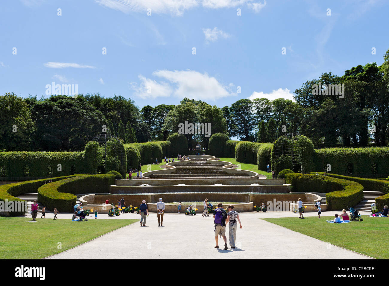 Die große Kaskade, Alnwick Garden, Alnwick Castle, Alnwick, Northumberland, Nord-Ost-England, UK Stockfoto