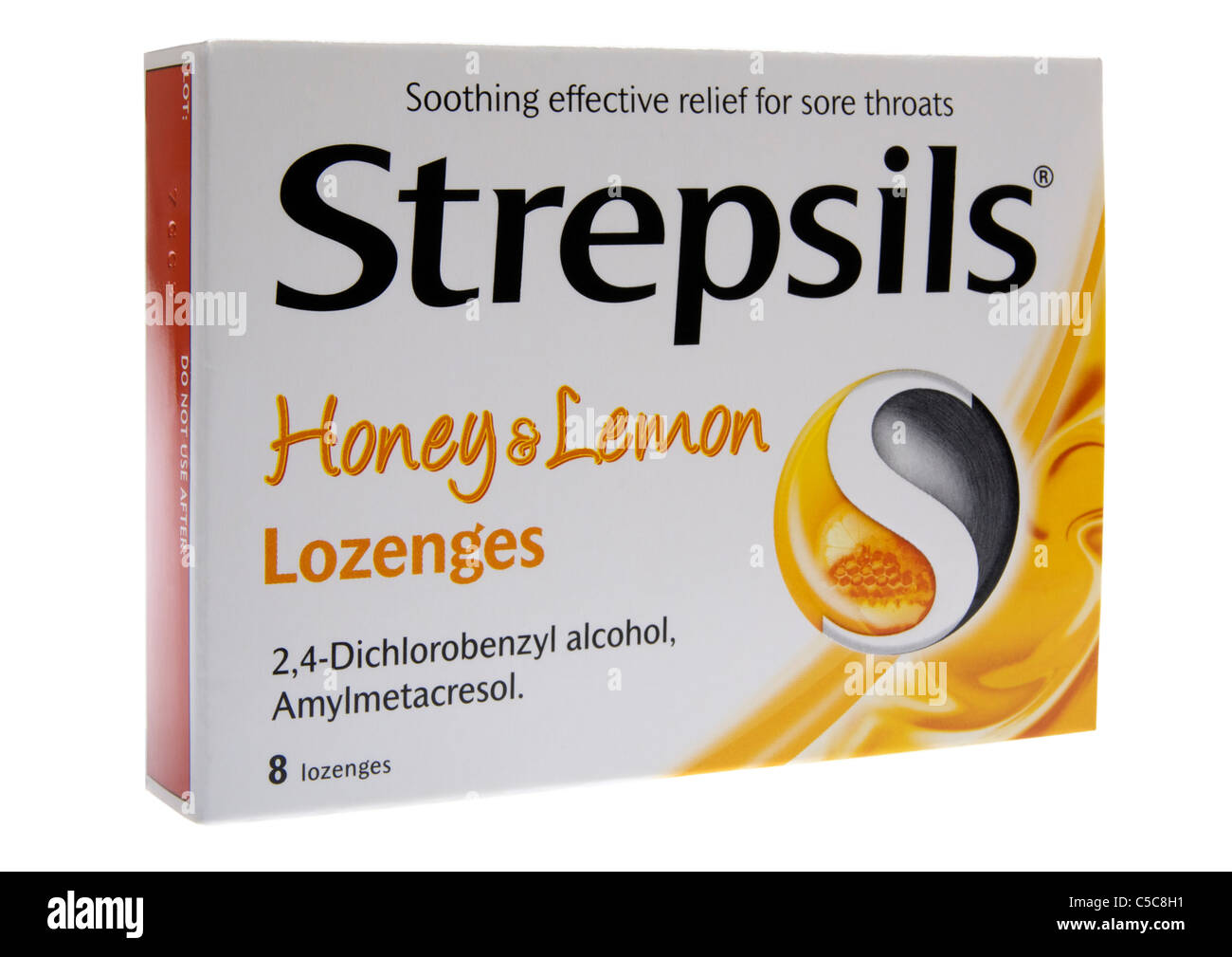 Paket von Strepsils Kehle Lutschtabletten auf weißem Hintergrund Stockfoto