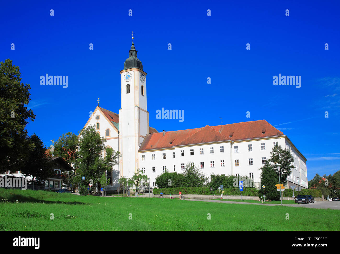 Kloster Schwestern der Heimsuchung, Kloster der Salesianerinnen in Dietramszell. Bayern Deutschland Europa Stockfoto