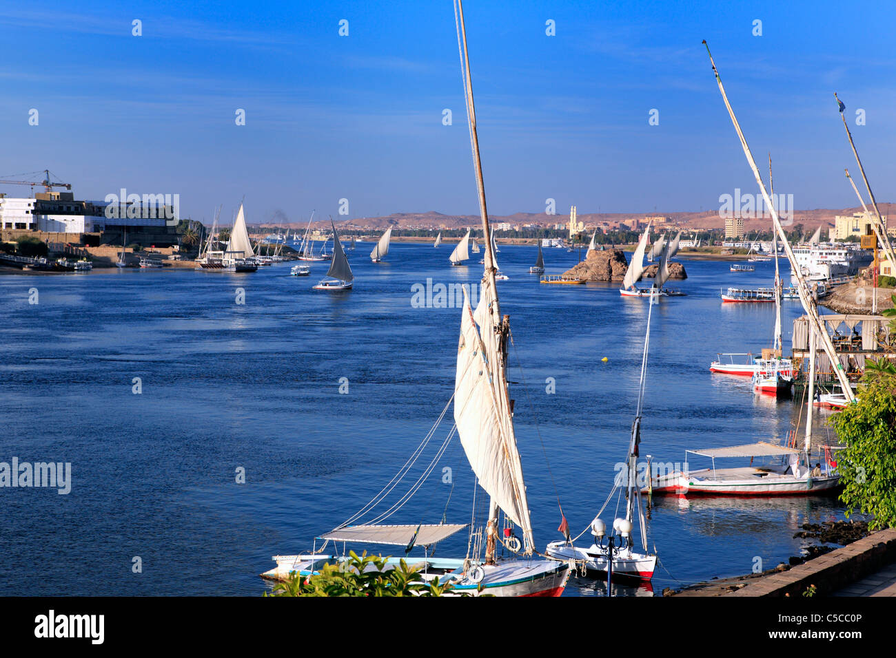 Feluken auf dem Nil, Assuan, Ägypten Stockfoto