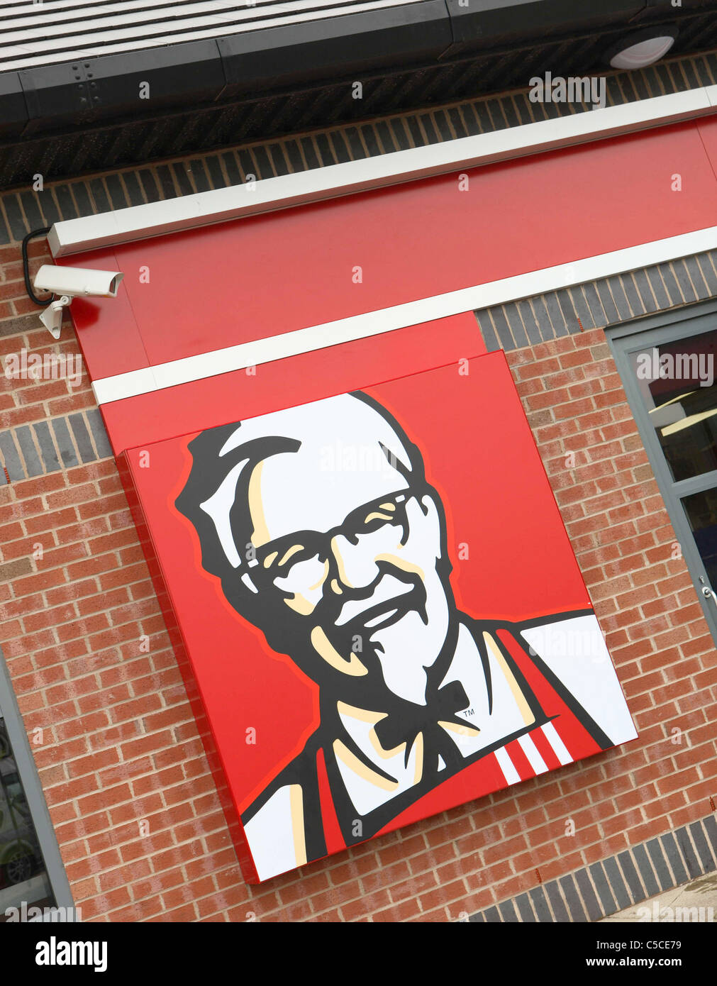 KFC-Zeichen bei services Stockfoto