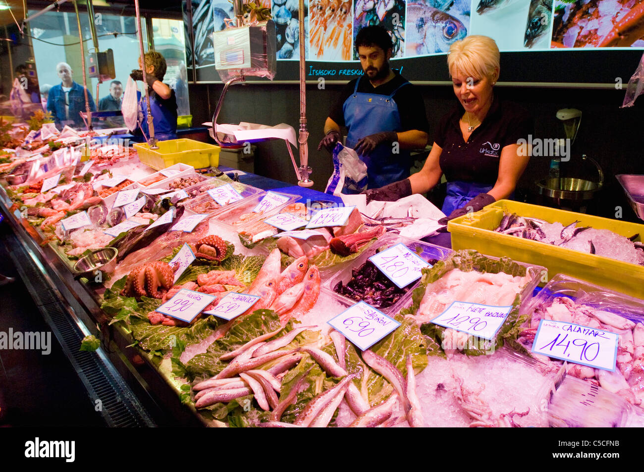 Fish monger's Shop in San Sebastian, Spanien Stockfoto