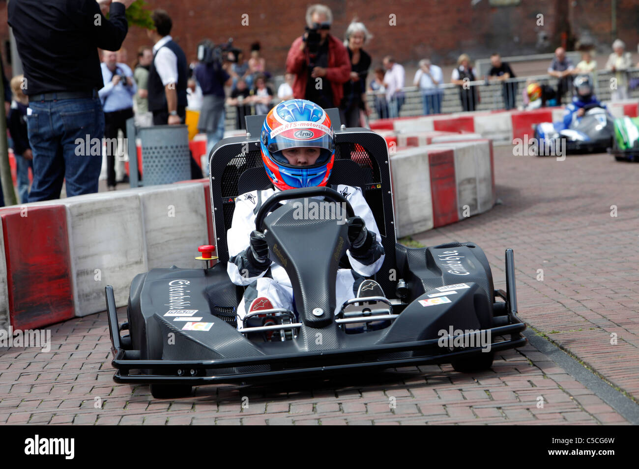 Wasserstoff-Brennstoffzellen-Kartrennen. Experimentellen Bau von Motoren, mit Wasserstoff-Brennstoffzelle Strom betrieben. Stockfoto