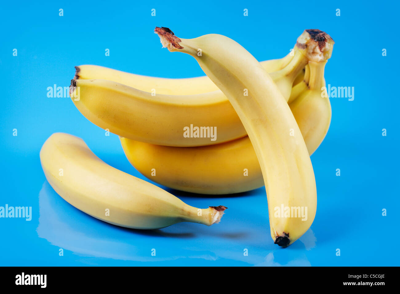 1:12 Puppenhaus Miniatur-Küchenladen Zubehör: Gelbe Bananen Im Strauß – Perfekt Für Deine Miniatur-Welt