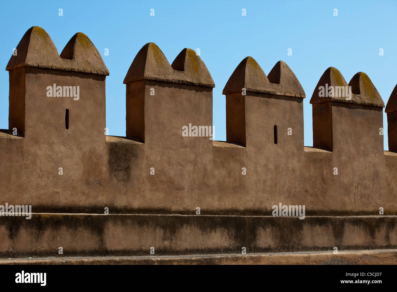 Zinnen an der Alcazaba von Almeria Stockfoto