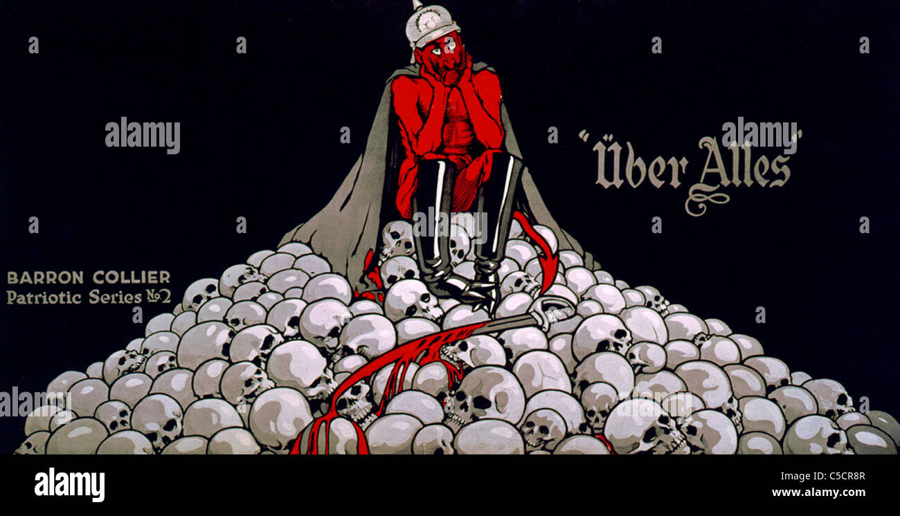 Uber Alles Plakat zeigt des Teufels verkleidet als deutscher Soldat sitzt auf einem Hügel von Schädeln, ruht blutigen Schwert zu seinen Füßen. Stockfoto