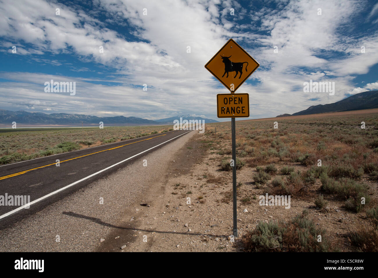 Open Range-Warnung auf Nevada Highway Stockfoto