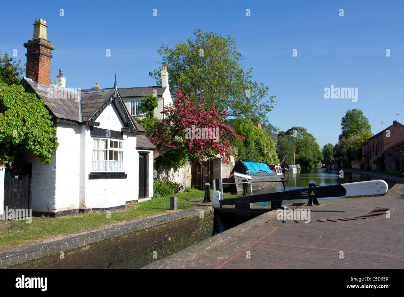 Kanalschleuse an Stourport Becken, Stourport-auf-Severn, Worcestershire, Mai 2011 Stockfoto