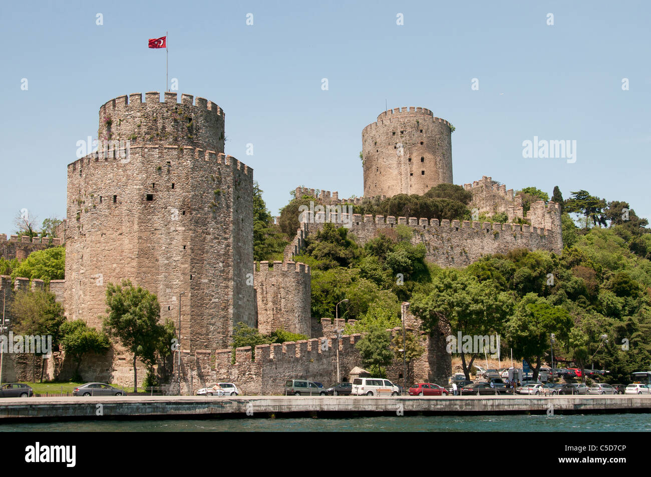 Rumelihisarı westrumelischen Rumeli Castle ist eine Burg Istanbul Türkei europäischen Seite des Bosporus Sultans osmanischen Sultan Mehmed II Stockfoto