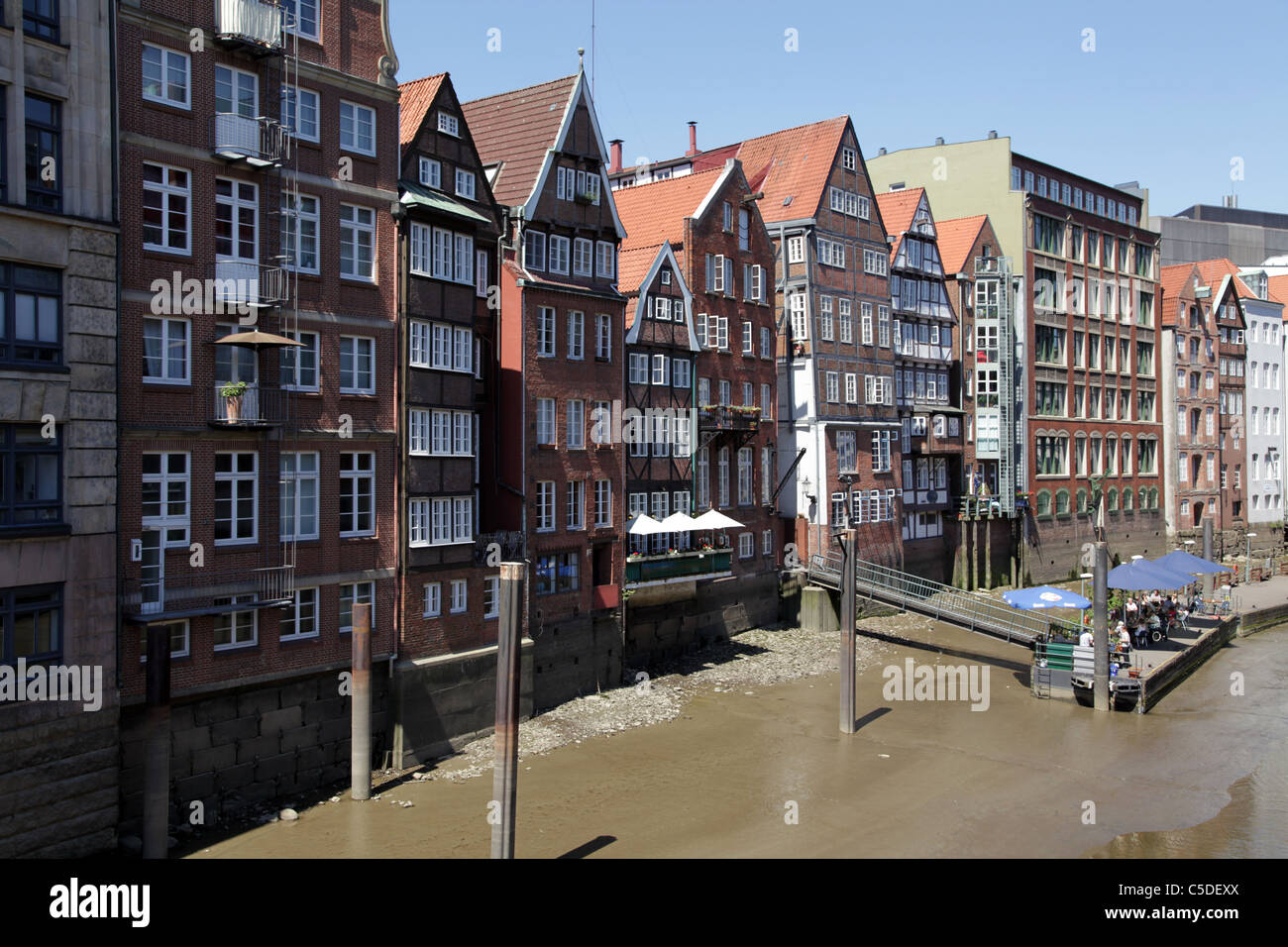 Blick auf die Nikolaifleet, Hamburg Stockfoto
