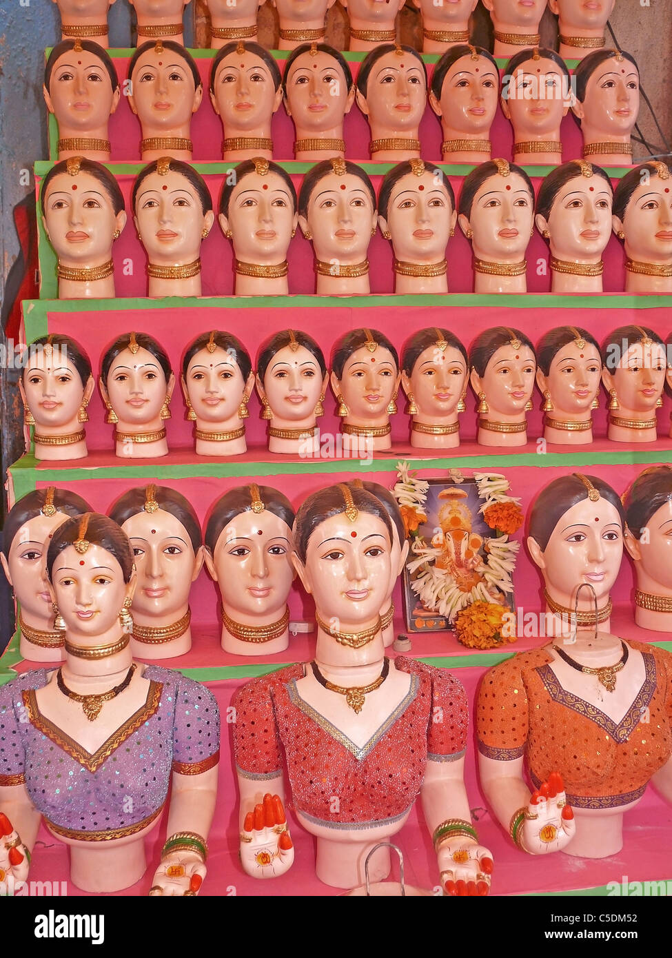 Idol der Göttin Gauri während Ganesh Festival, Pune, Maharashtra, Indien Stockfoto
