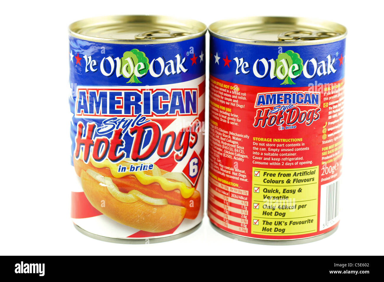 Zwei Dosen von Ye Olde Oak American style Hot Dogs Würstchen in Salzlake. Stockfoto