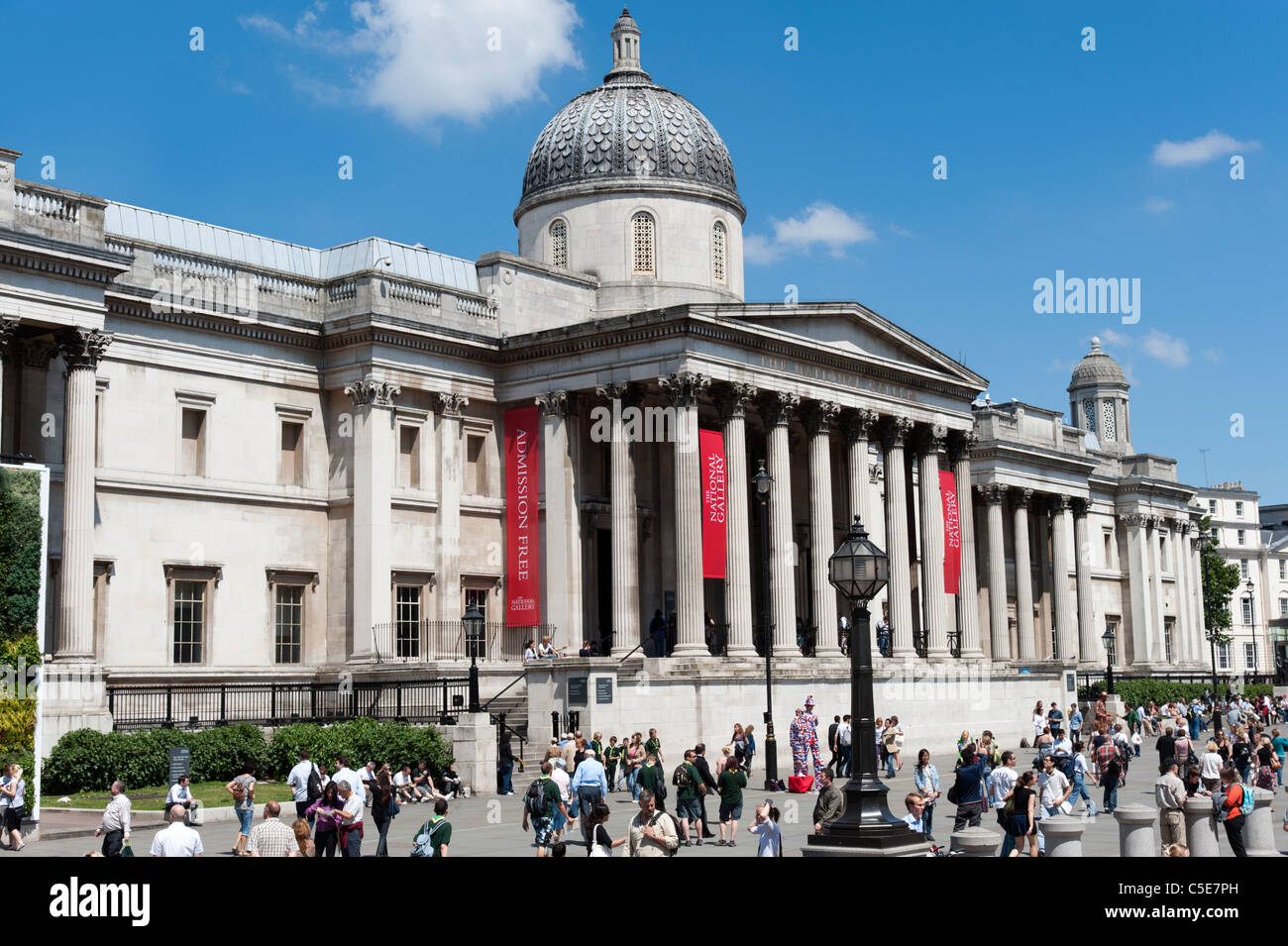 Die National Gallery, dem Trafalgar Square, London, UK Stockfoto