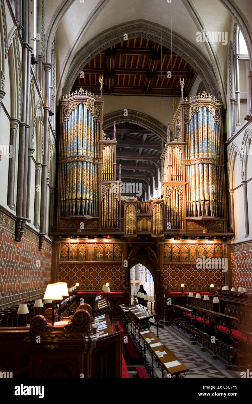 Rochester Cathedral Choir und Orgelempore Stockfoto