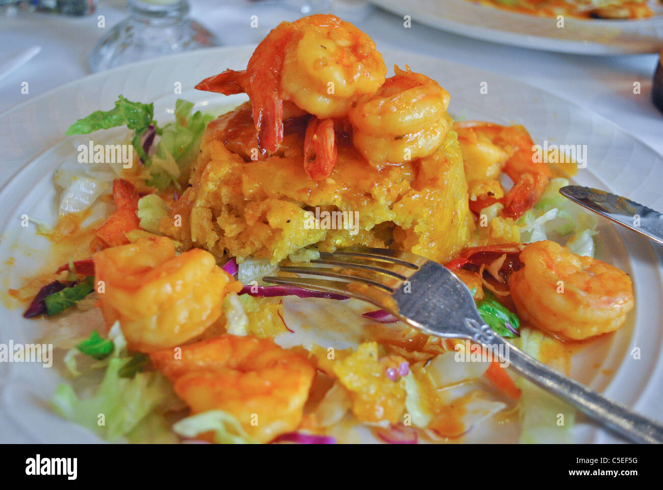 Eine Nahaufnahme von Garnelen Mofongo. Stockfoto