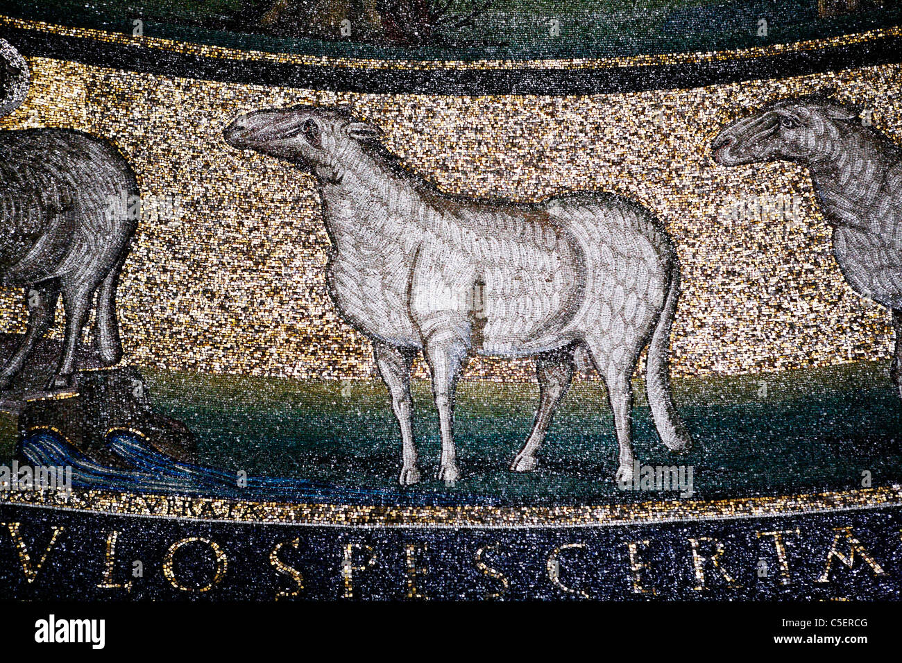 Mosaiken in der Kirche von S. Cosma e Damiano (536), Rom, Italien Stockfoto