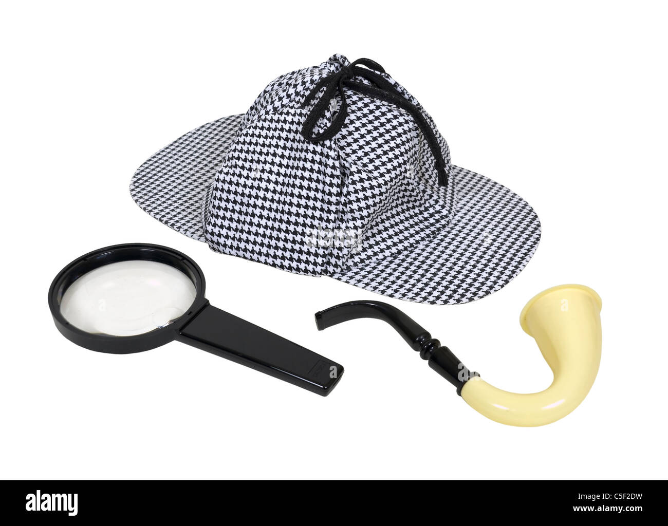 Retro-Detektiv-Tools, einschließlich eine Meershaum Pfeife, Lupe und einen Deerstalker-Hut - Pfad enthalten Stockfoto