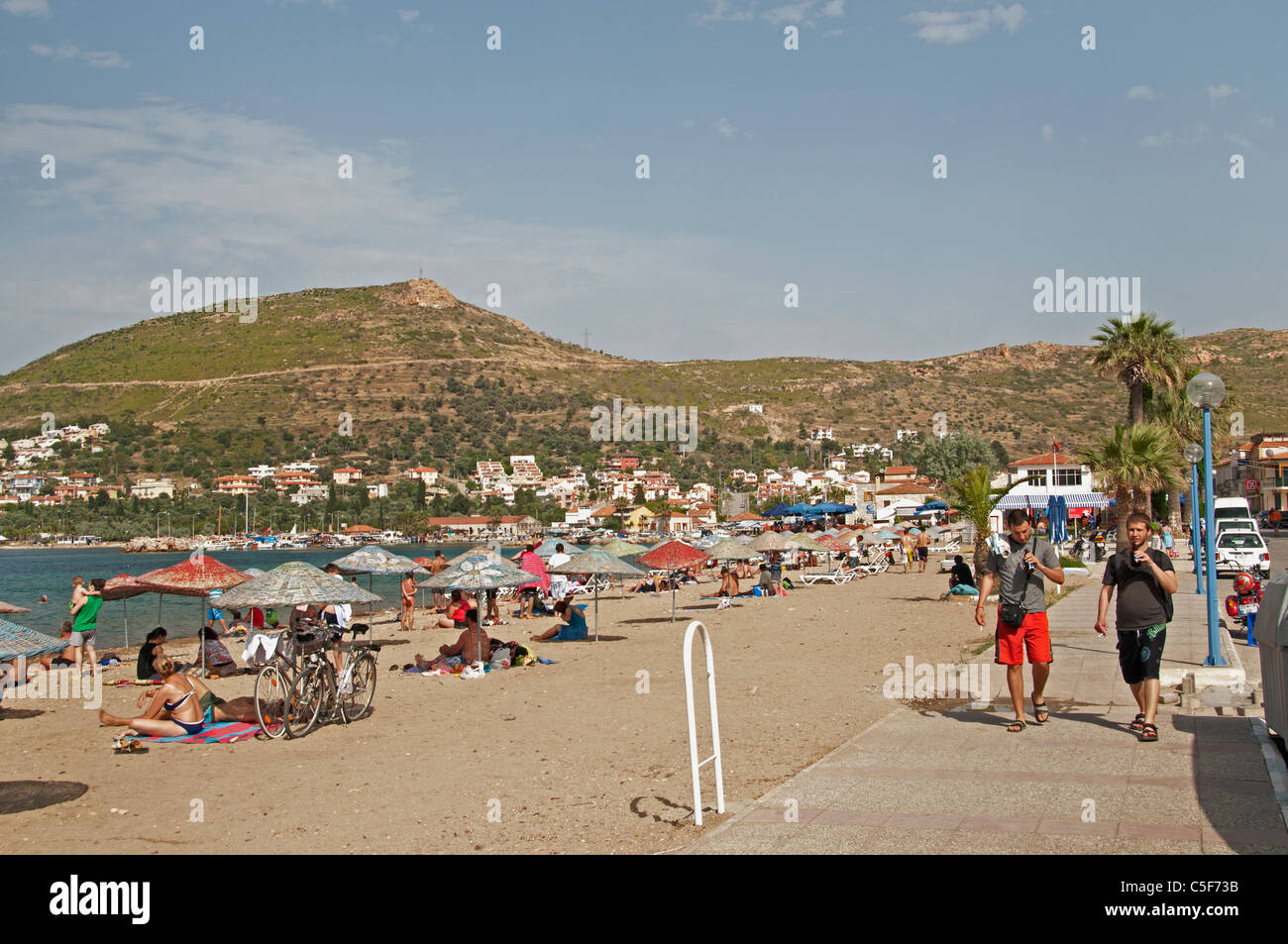Yeni Foca Yenifoca Türkei Strand Meer schwimmen Stockfoto