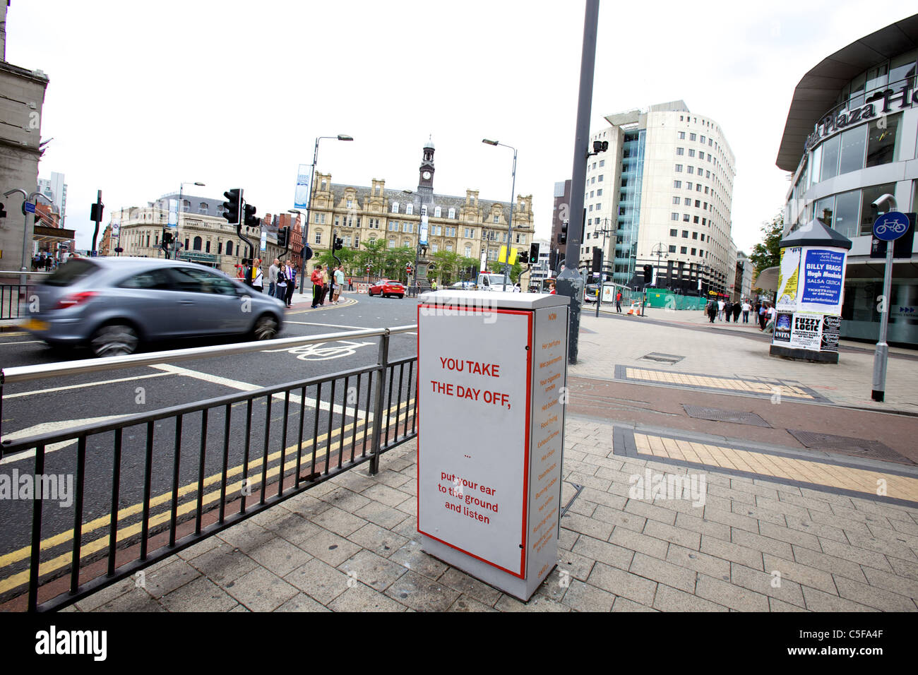 Anschlussdosen in Leeds, West Yorkshire, werden Kunstwerke. Kollision mit der Ecke von Conway und Young Stockfoto
