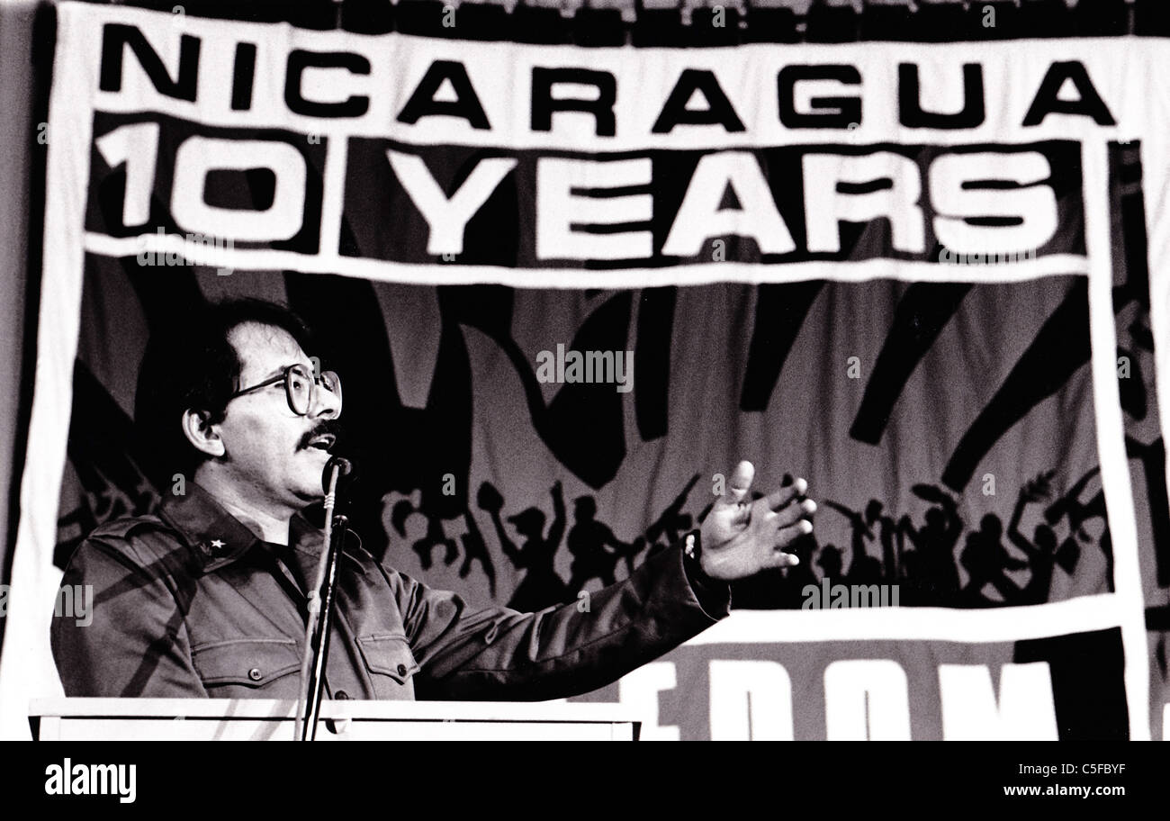 Nicaragua. Ex-Präsident Daniel Ortega feiert 10 Jahre der sandinistischen Revolution bei einer Kundgebung in 1989 Stockfoto