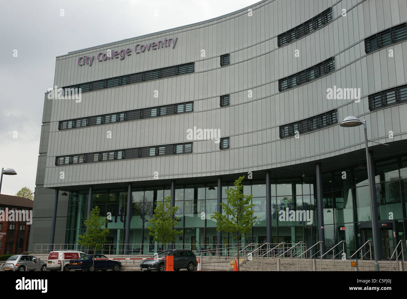 Eine Landschaft Schuss von New City College Gebäude im Zentrum von Coventry Stockfoto