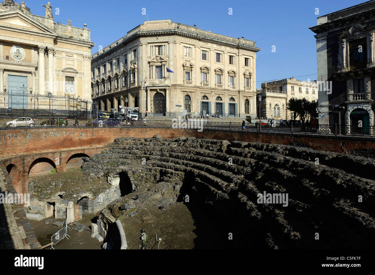 Anfiteatro Romano römisches Amphitheater) in Catania, Sizilien, Italien Stockfoto