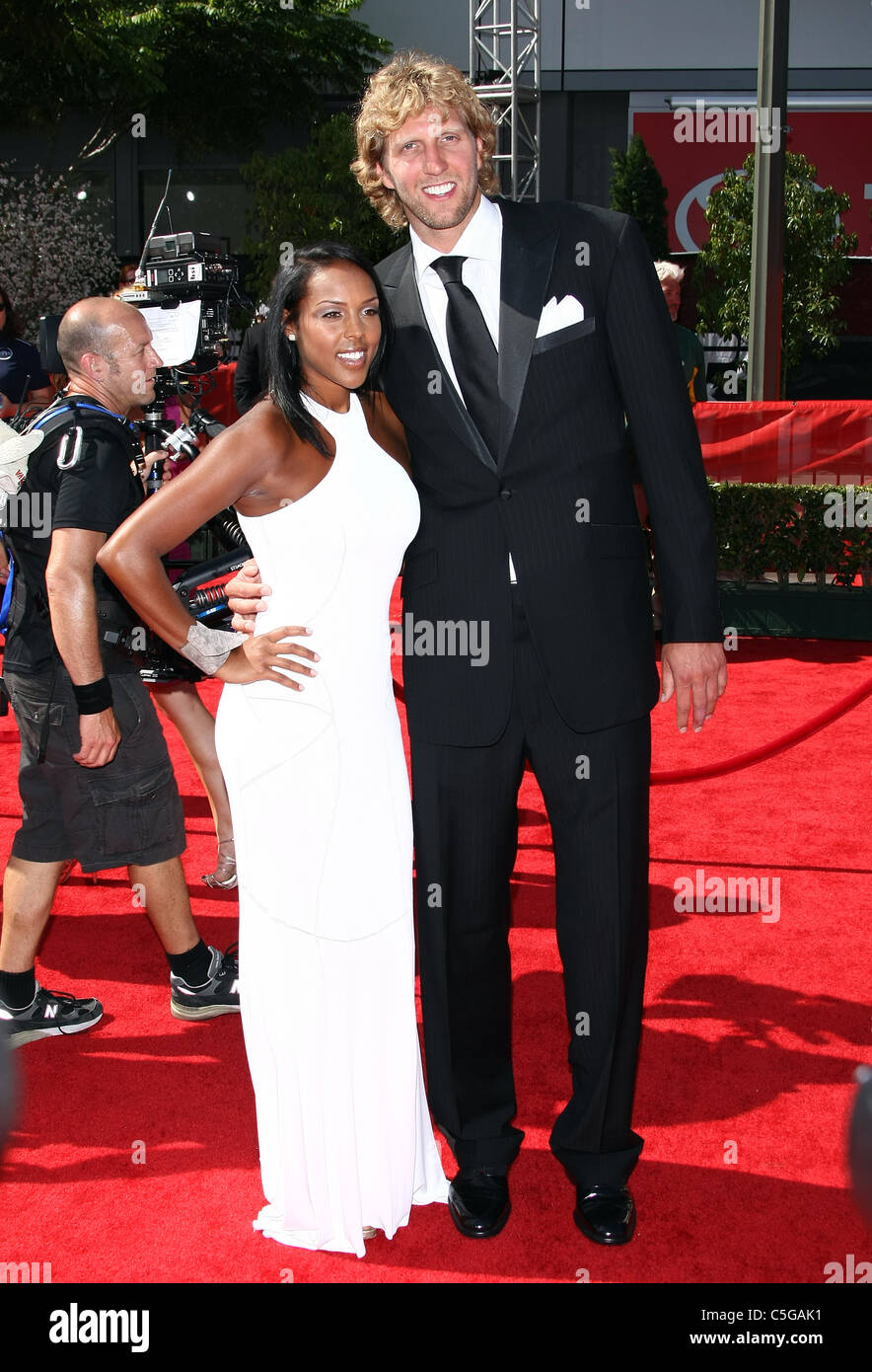 DIRK NOWITZKI JESSICA die 2011 ESPY AWARDS Ankünfte DOWNTOWN LOS ANGELES Kalifornien USA 13. Juli 2011 Stockfoto