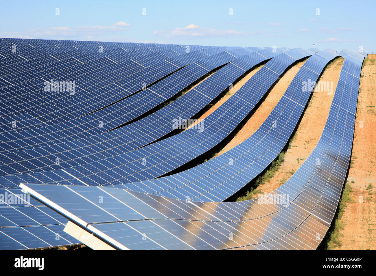 Gigantische Solarfarm in der Provence, Les Mées, Frankreich Stockfoto