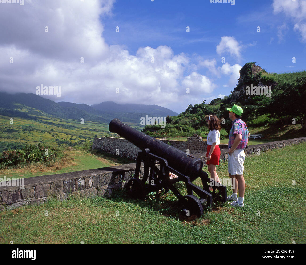 Kanonenpaar, Brimstone Hill Fortress, St. Kitts, St. Kitts & Nevis, Lesser Antillen, Lesser Antillen, Karibik Stockfoto