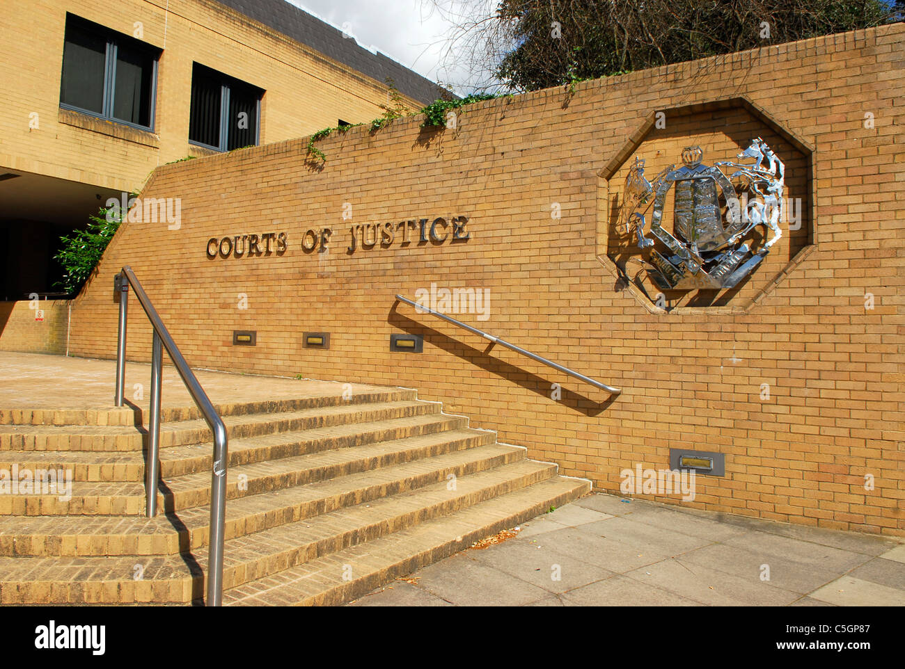 Die Außenseite des Crown Court, Southampton, Hampshire, UK. Stockfoto