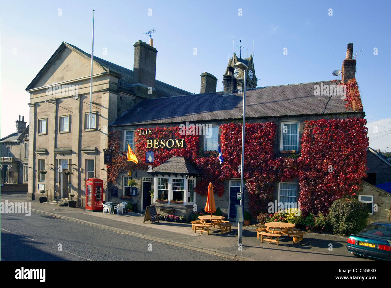 Coldstream - Besen Hotel und pub Stockfoto