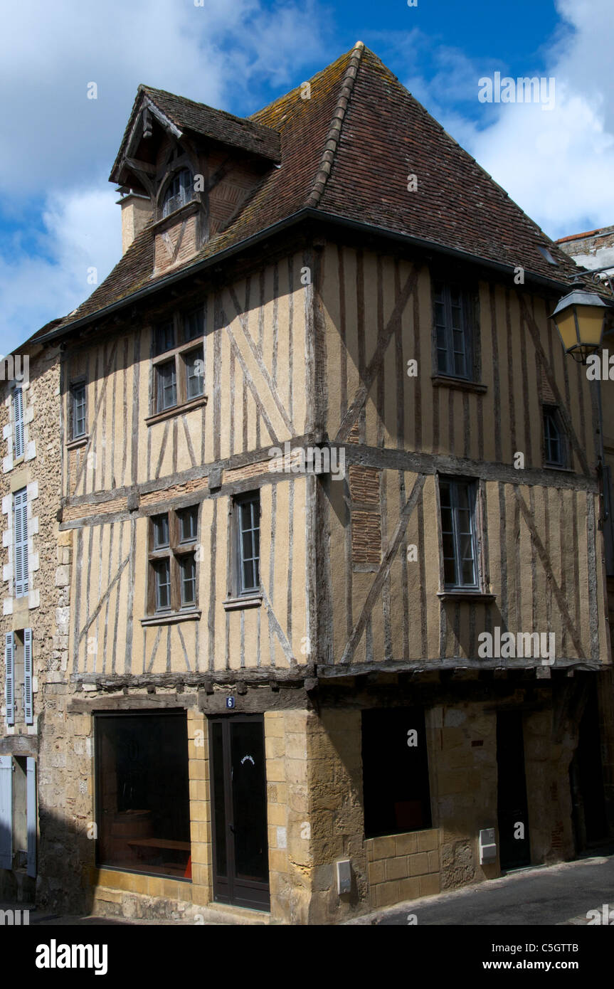 Alte halbe Fachwerkhaus im alten Bergerac Dordogne Aquitanien Frankreich Stockfoto