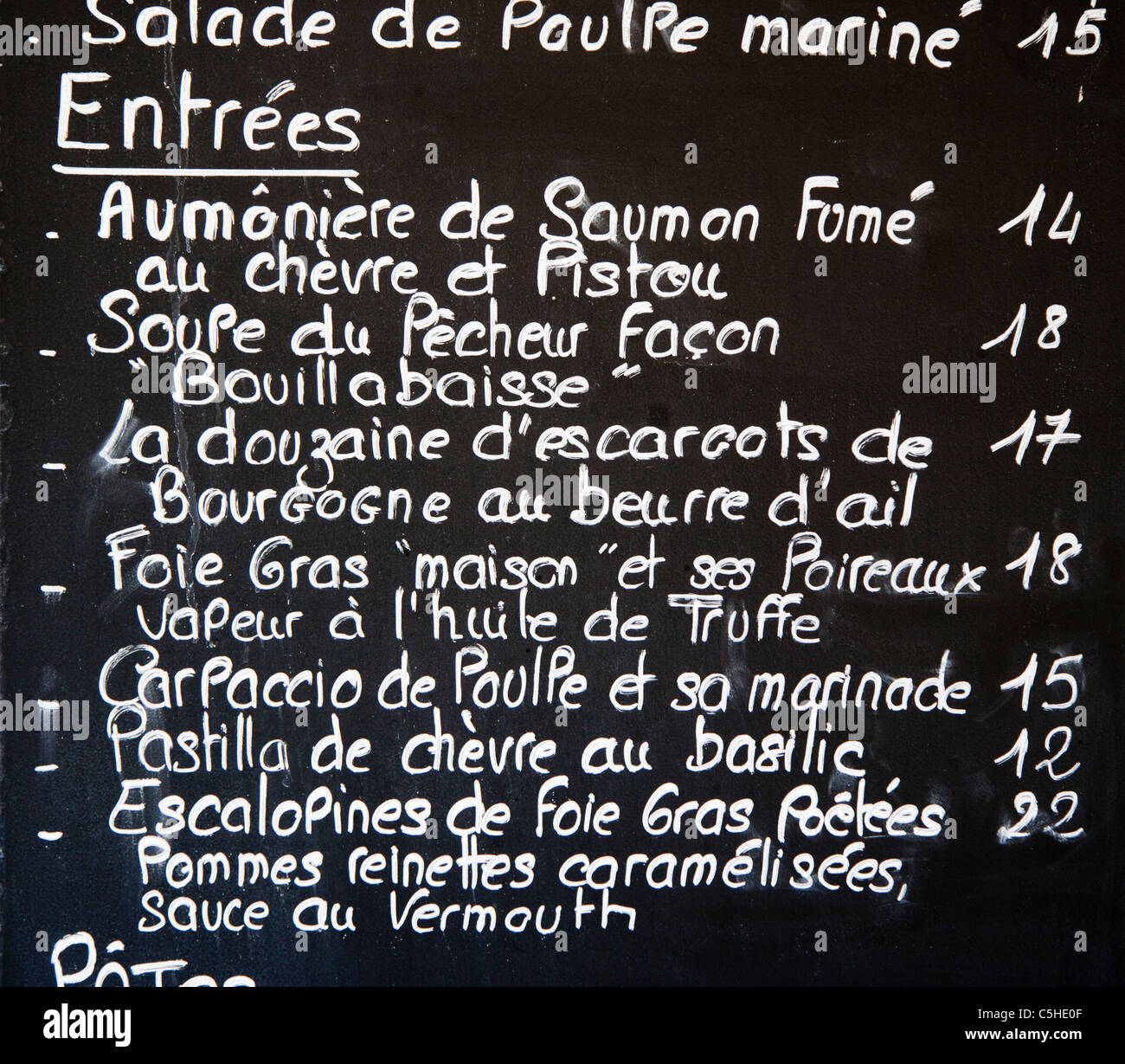 Blackboard-Menü mit Vorspeisen, St Paul de Vence, Provence, Frankreich Stockfoto