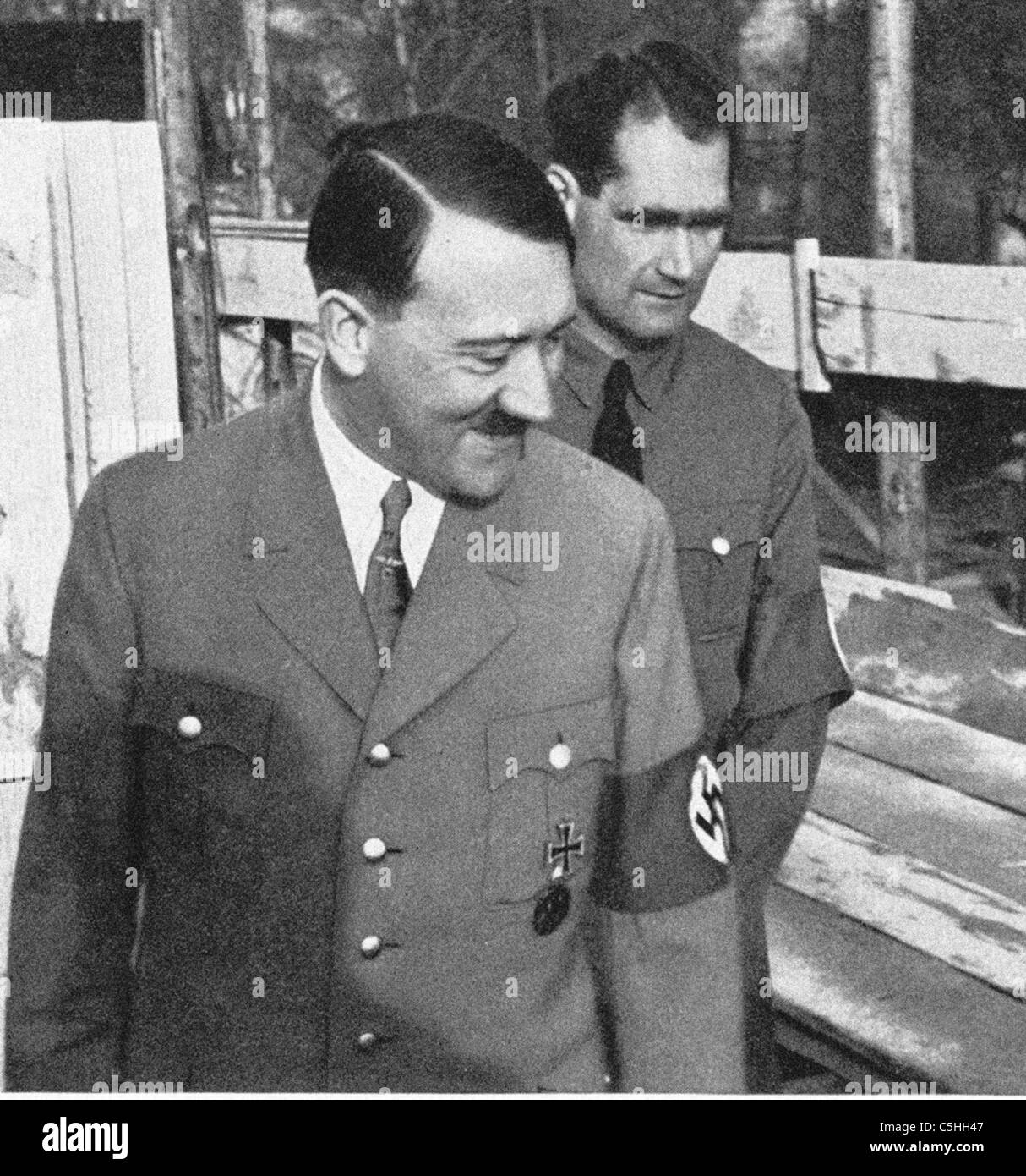 Adolf Hitler mit Rudolf Hess - Hitlers Krieg Zeit Stellvertreter. Aus dem Archiv des Pressedienstes Portrait Stockfoto