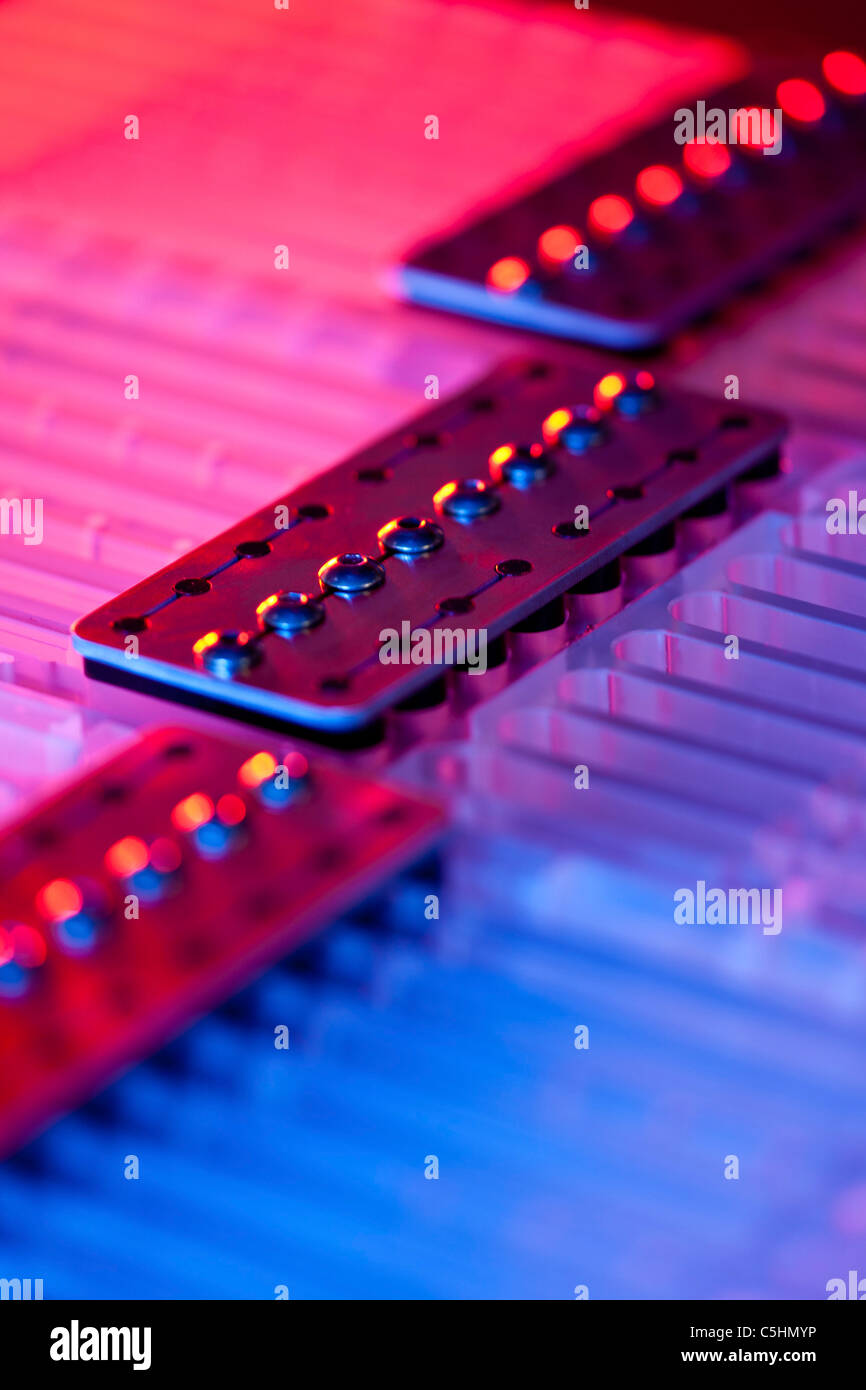 Genom-Sequenzierung-Maschine Stockfoto
