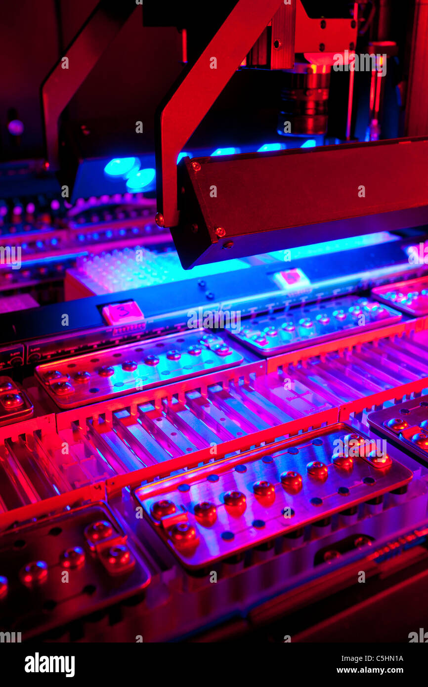 Genom-Sequenzierung-Maschine Stockfoto