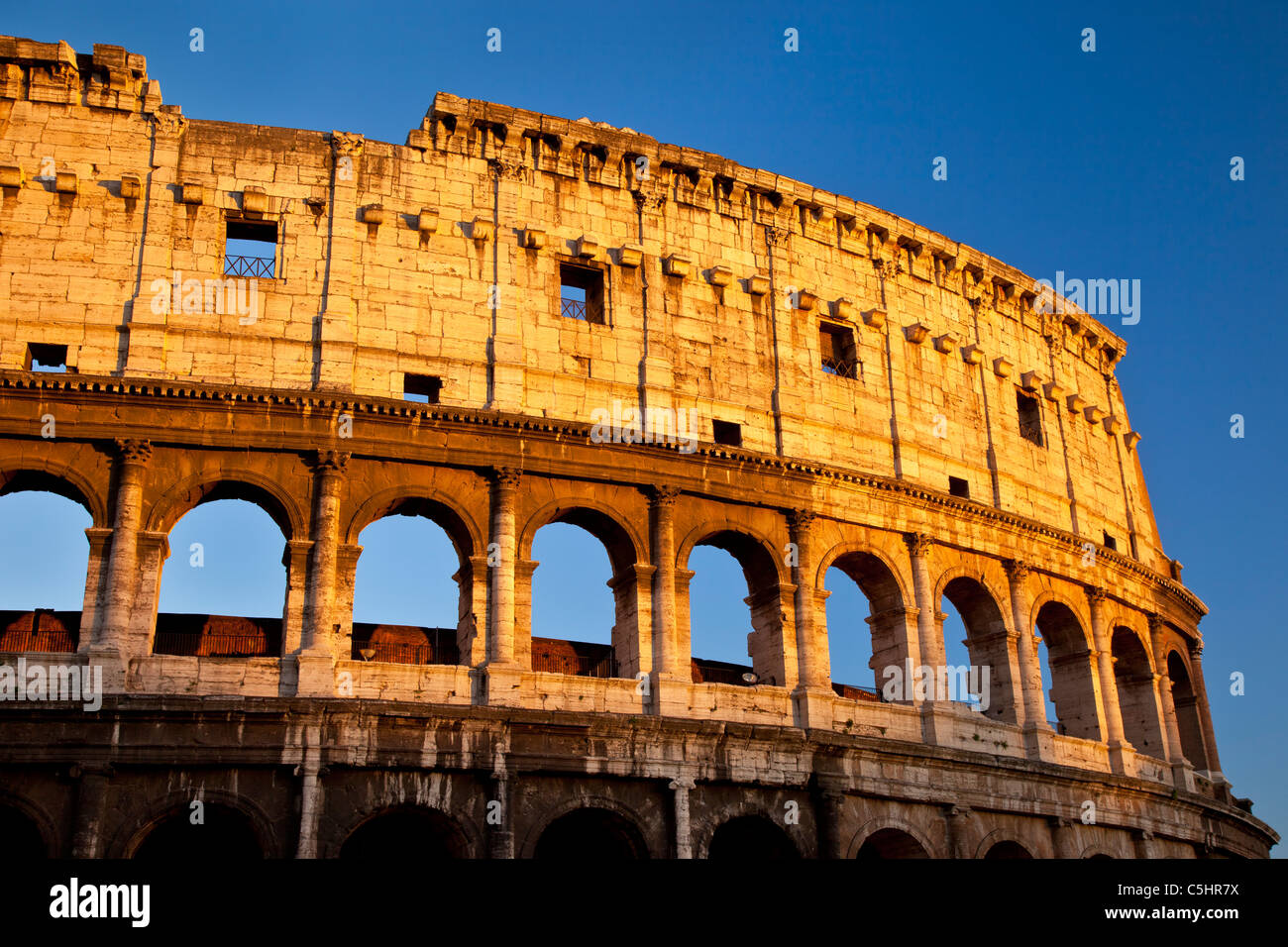Der Roman Coliseum bei Sonnenuntergang, Lazio Rom Italien Stockfoto