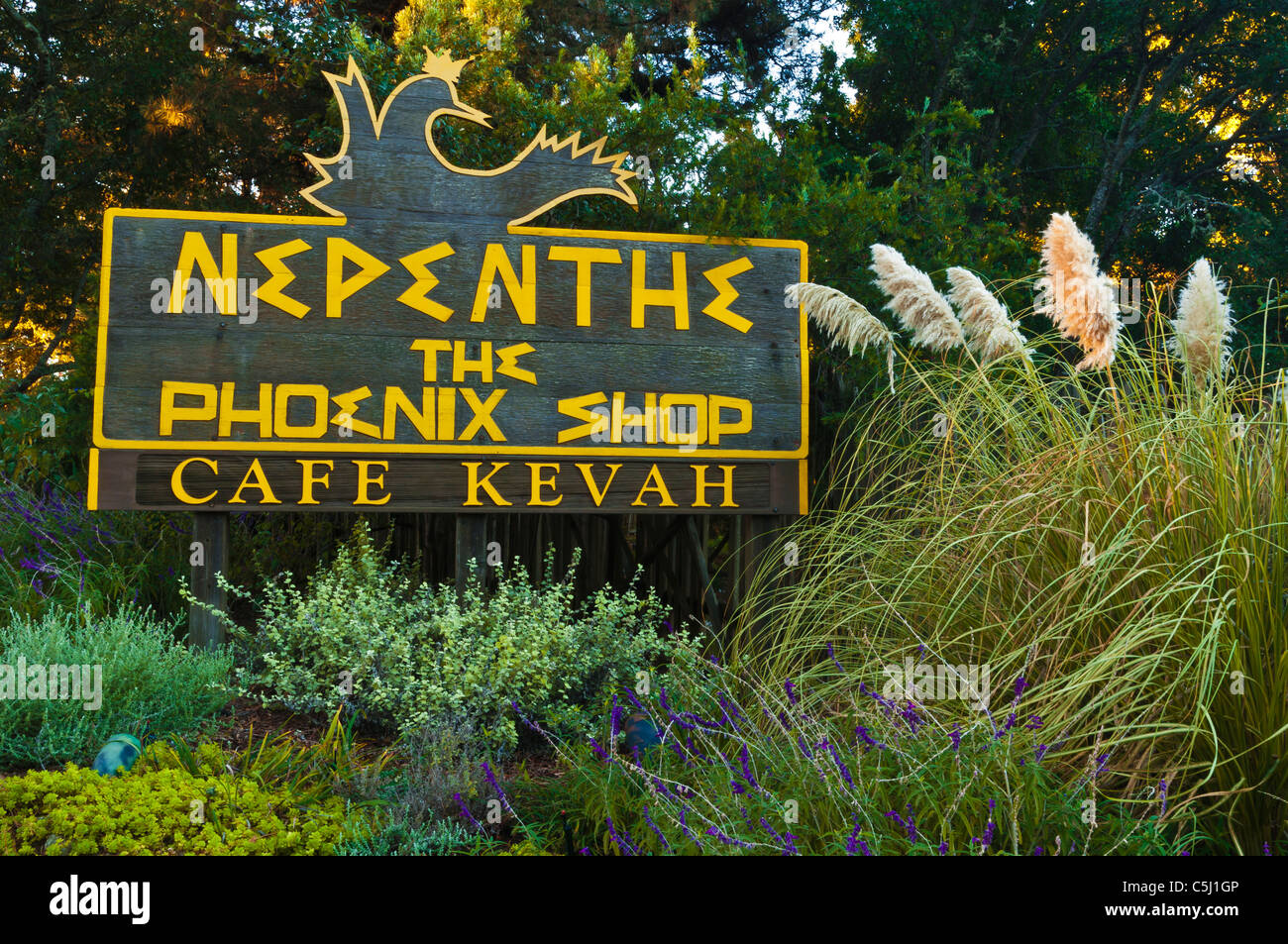 Eingangsschild am Nepenthe, Big Sur, Kalifornien Stockfoto