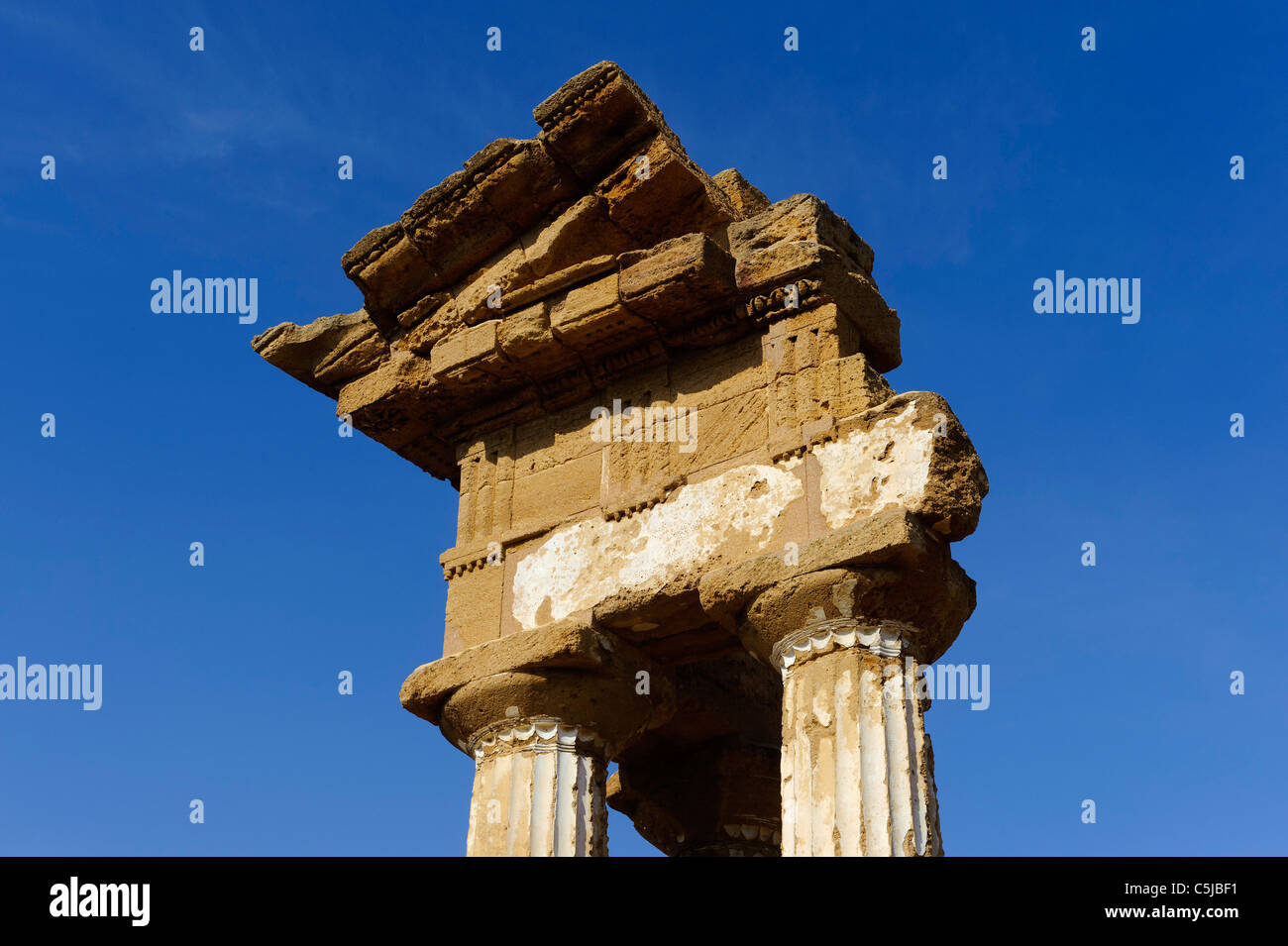 Tempio dei Diuoscuri (Dioskur-Tempel) in Agrigent (Agrigento), Sizilien, Italien Stockfoto