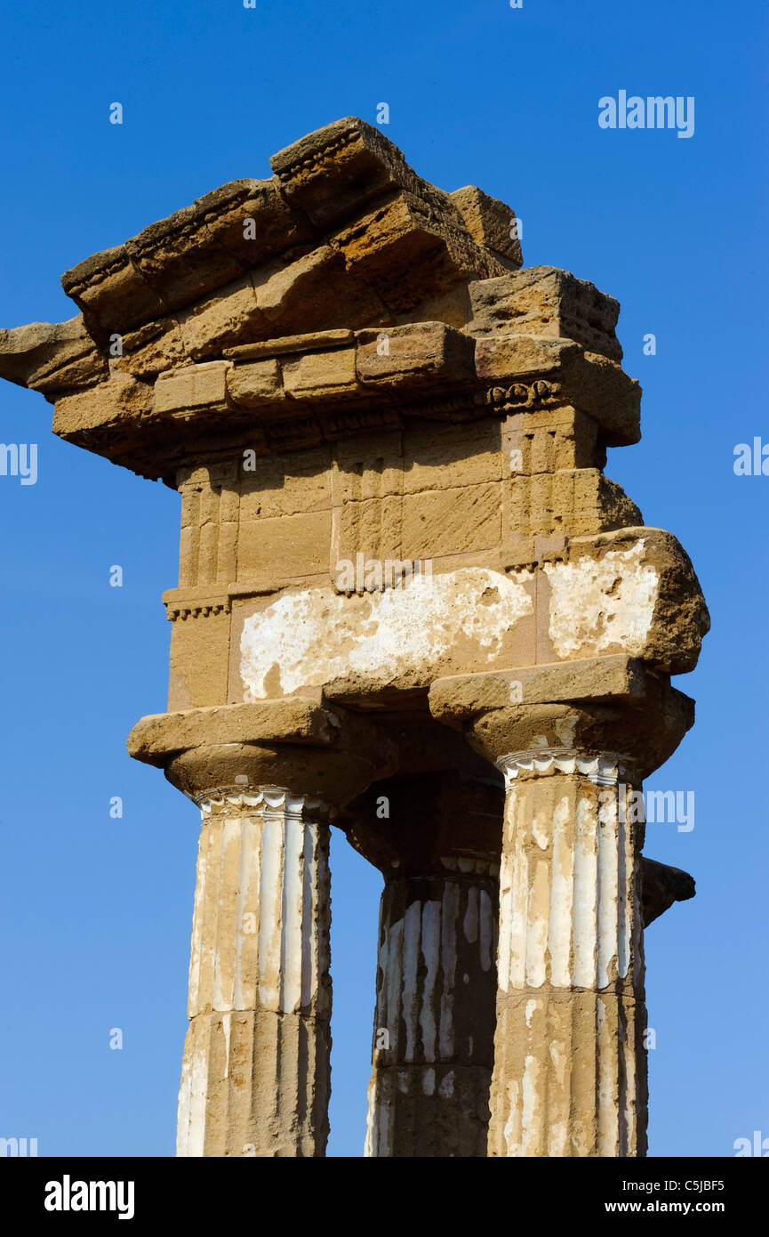 Tempio dei Diuoscuri (Dioskur-Tempel) in Agrigent (Agrigento), Sizilien, Italien Stockfoto