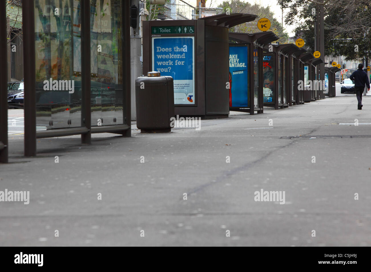 Reihe von Bushaltestellen in George Street Sydney CBD Central Business District Sydney Australia Stockfoto